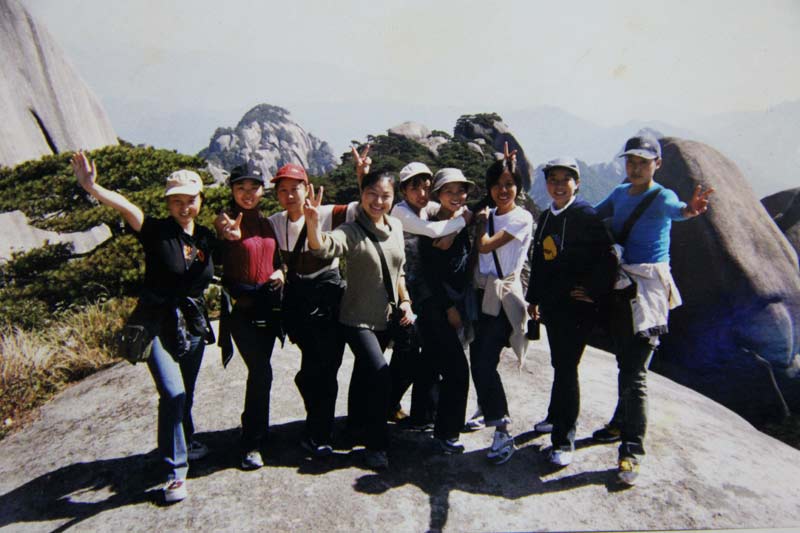 @ǻꎎW(xu)Ժg(sh)ϵ99ͮಿͬW(xu)ɽӰpӰĘഺ@ЩͬW(xu)ǻꎎW(xu)Ժg(sh)ϵһñr50W(xu)ֻЎͷǎɂƬϵͬW(xu)ǎģ@һĽ^(sh)ͬW(xu)˽̎λ^ڽ̌W(xu)ĵһ