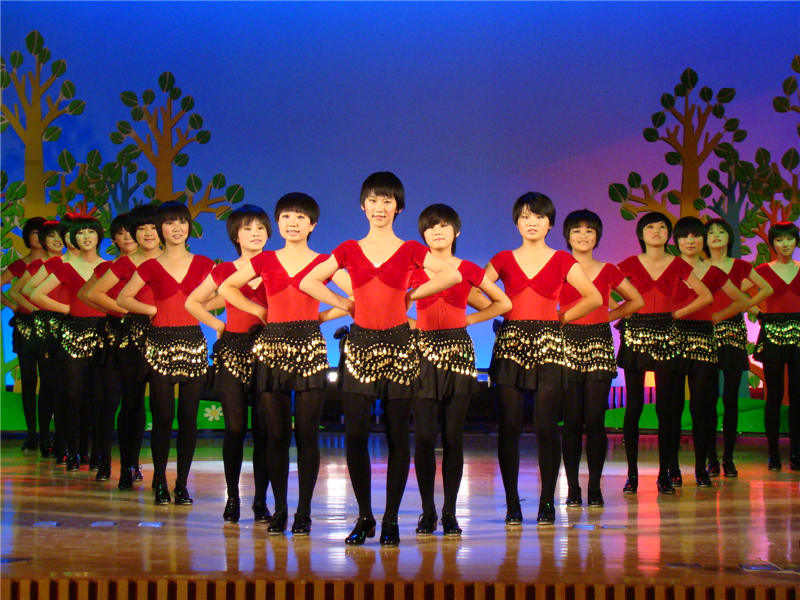 2010629ƽȅ^(q)ڶЌW(xu)ӰԺУ@̤
