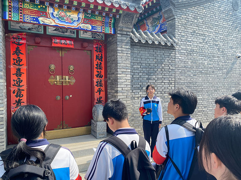 新城子中學(xué)走進(jìn)古堡課程。北京市教委供圖