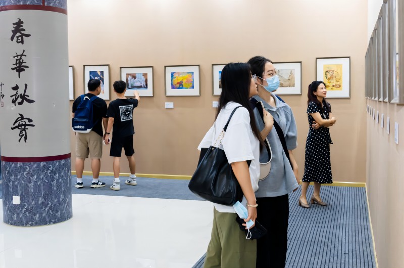 作品展現(xiàn)場。校方供圖