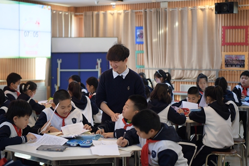 白家莊小學人工智能融合課。校方供圖
