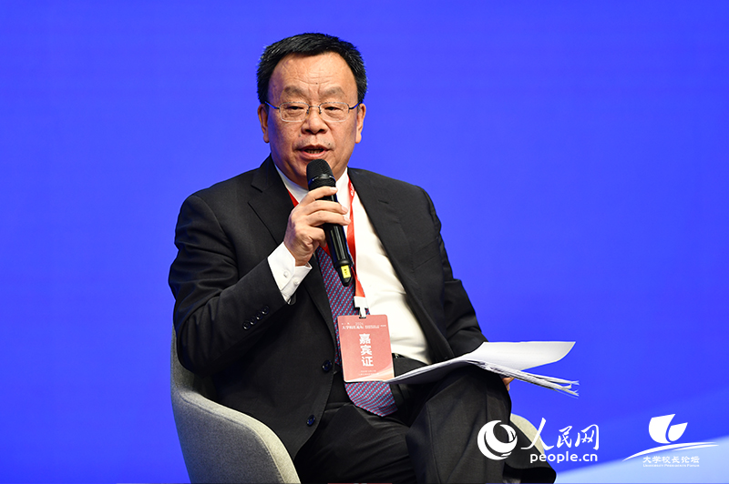 中國(guó)政法大學(xué)黨委常委、副校長(zhǎng)時(shí)建中。人民網(wǎng)記者任峰濤攝