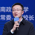     王懷勇    西南政法大學(xué)黨委常委、副校長(zhǎng)拔尖創(chuàng)新人才培養(yǎng)和高?？萍紕?chuàng)新是相輔相成、一體兩面。注重拔尖創(chuàng)新人才培養(yǎng)有助於培養(yǎng)更多能夠發(fā)現(xiàn)學(xué)科和專(zhuān)業(yè)規(guī)律，敏銳捕捉學(xué)科前沿核心問(wèn)題的人才，從而推動(dòng)科技創(chuàng)新。
