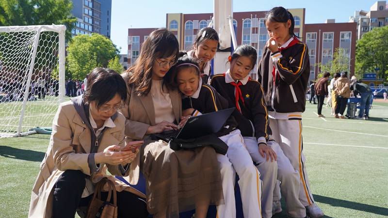 首都師范大學(xué)實(shí)驗(yàn)小學(xué)“校園開(kāi)放日”活動(dòng)舉辦。校方供圖