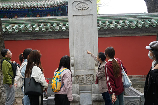 中央民族大學(xué)開(kāi)展春季社會(huì)實(shí)踐活動(dòng)。學(xué)校供圖