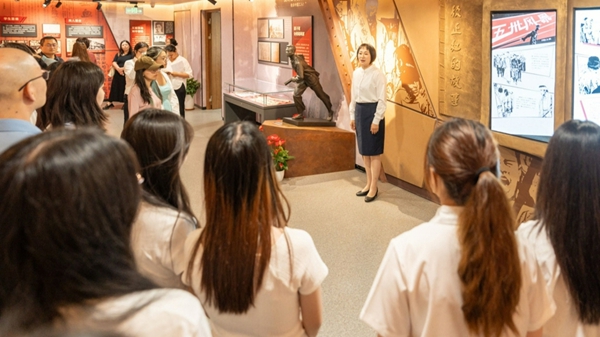 思政課現(xiàn)場。東華大學(xué)供圖