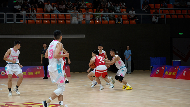 2025年全軍院?！皬?qiáng)軍杯”系列比賽集中交流賽籃球比賽現(xiàn)場(chǎng)。主辦方提供 
