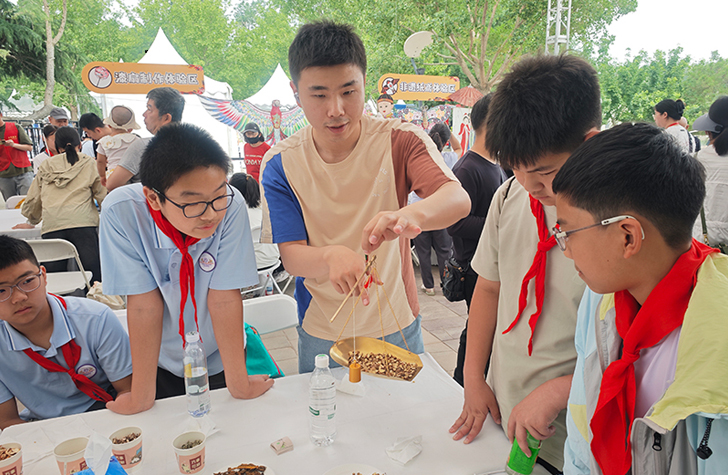 2025年北京市朝陽區(qū)中小學(xué)生慶“六一”嘉年華活動(dòng)舉行