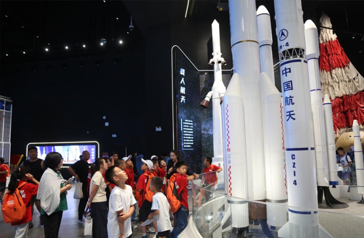 北京市昌平區(qū)成立“青少年航空航天學(xué)院”