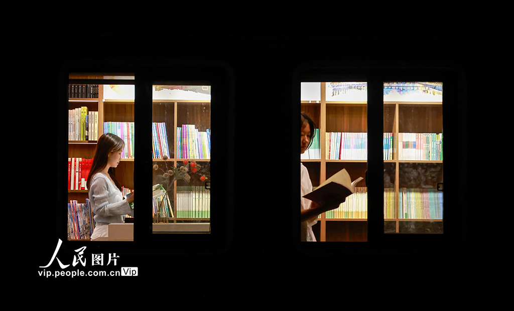 貴州玉屏：“火車書屋”樂享閱讀【6】