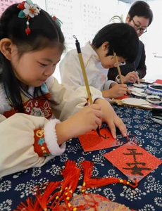 北醫(yī)附小舉辦美育成果展 600余件作品亮相