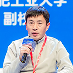     洪日昌    合肥工業(yè)大學(xué)副校長學(xué)校正以課程筑基、技術(shù)賦能、生態(tài)支撐的模式，讓AI真正成為教育教學(xué)“超級助手”而非替代者，推動育人質(zhì)量的持續(xù)提升。