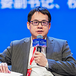     洪俊杰    山東財經(jīng)大學(xué)黨委副書記、校長要實現(xiàn)從知識傳授向能力塑造的轉(zhuǎn)型，培養(yǎng)兼具“財經(jīng)素養(yǎng)、數(shù)字能力、人文情懷”的復(fù)合型創(chuàng)新人才。