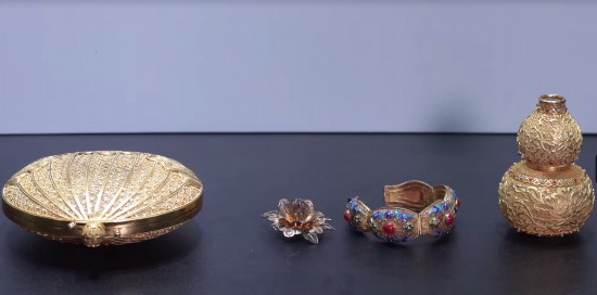 學校師生花絲鑲嵌作品展示