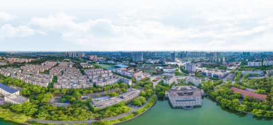 成都理工大學(xué)全景航拍圖。成都理工大學(xué)供圖