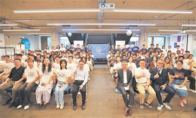 同濟(jì)大學(xué)德國柏林暑期營(yíng)在同濟(jì)經(jīng)管中德中心（柏林）舉行開營(yíng)儀式。照片由同濟(jì)大學(xué)提供