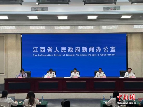 10月10日，“十四五”江西教育高質(zhì)量發(fā)展成就新聞發(fā)布會(huì)在南昌召開。李思成 攝