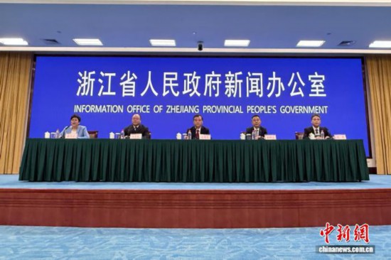 11月4日，浙江省高質(zhì)量完成“十四五”規(guī)劃系列主題新聞發(fā)布會。鮑夢妮攝